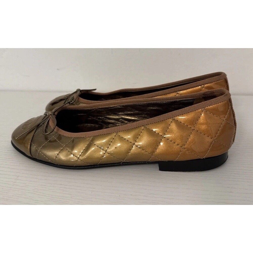 Chanel EU 37 Bronze Patent Leather  CC Logo Now Classic Ballet Flats Authentic - Picture 3 of 11